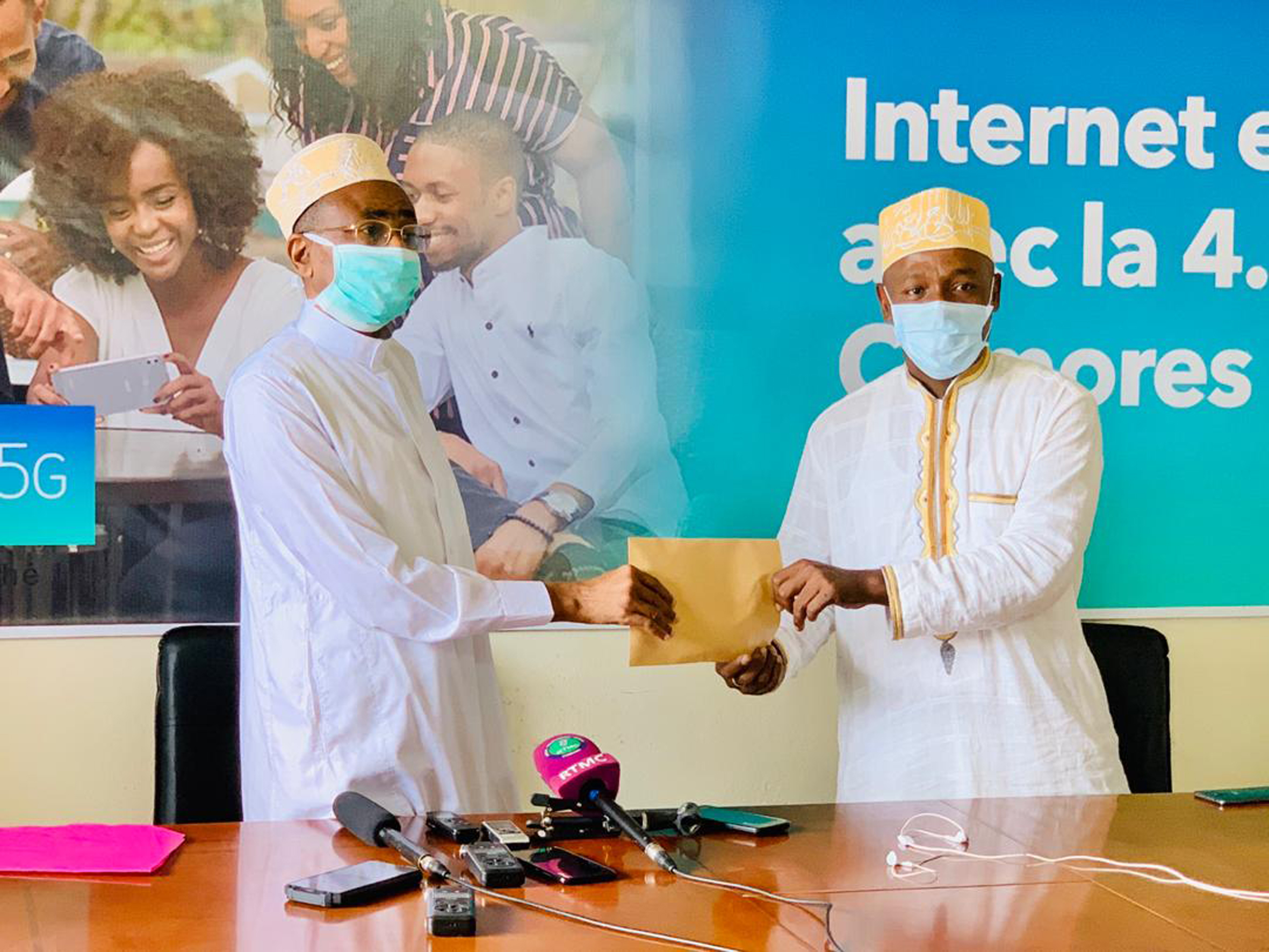 Comores Telecom débloque 1 million KMF pour les aides-soignants de Samba